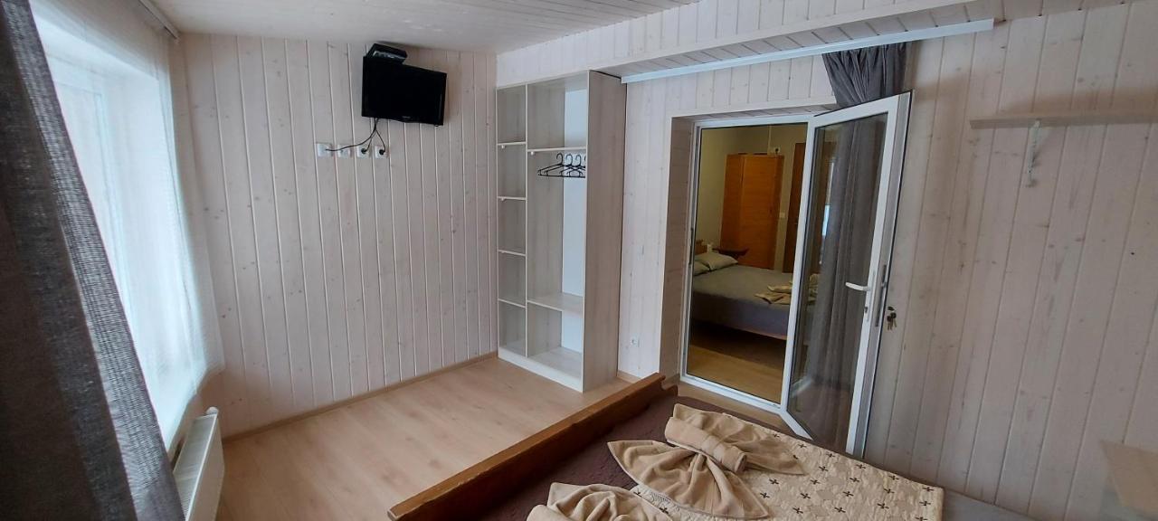 U Stozi Hotel Dragobrat Exterior photo